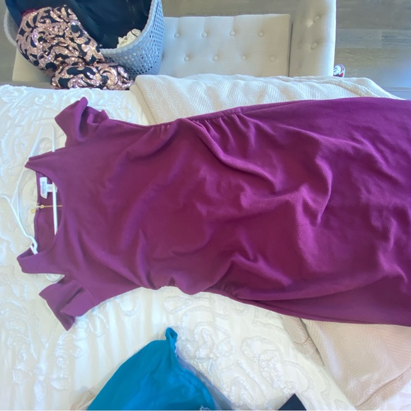 Motherhood Maternity peep shoulder dress. - Picture 6 of 8